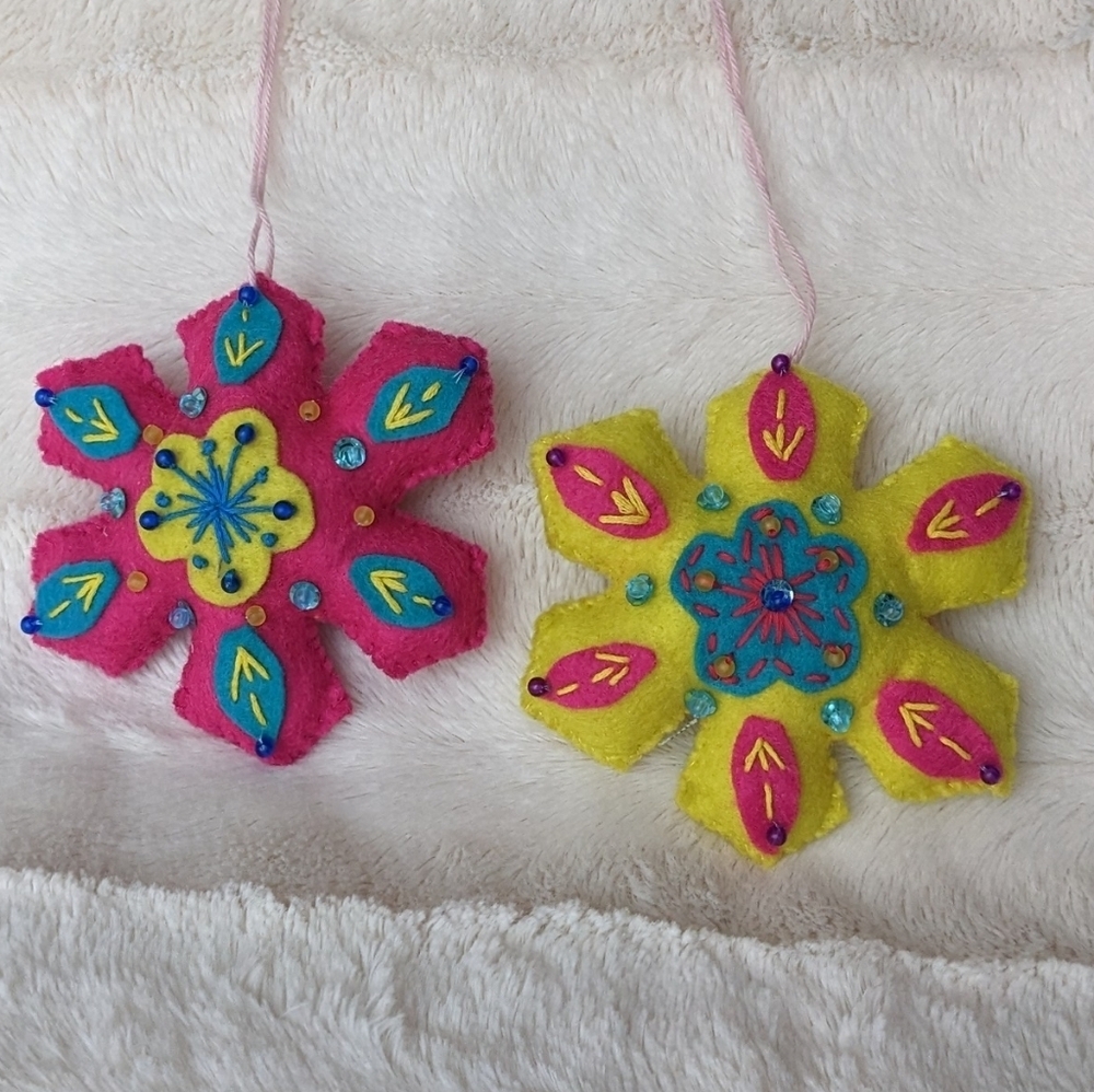 Handmade Unique Colorful Felt Snowflake Ornaments 2pcs Pink Yellow